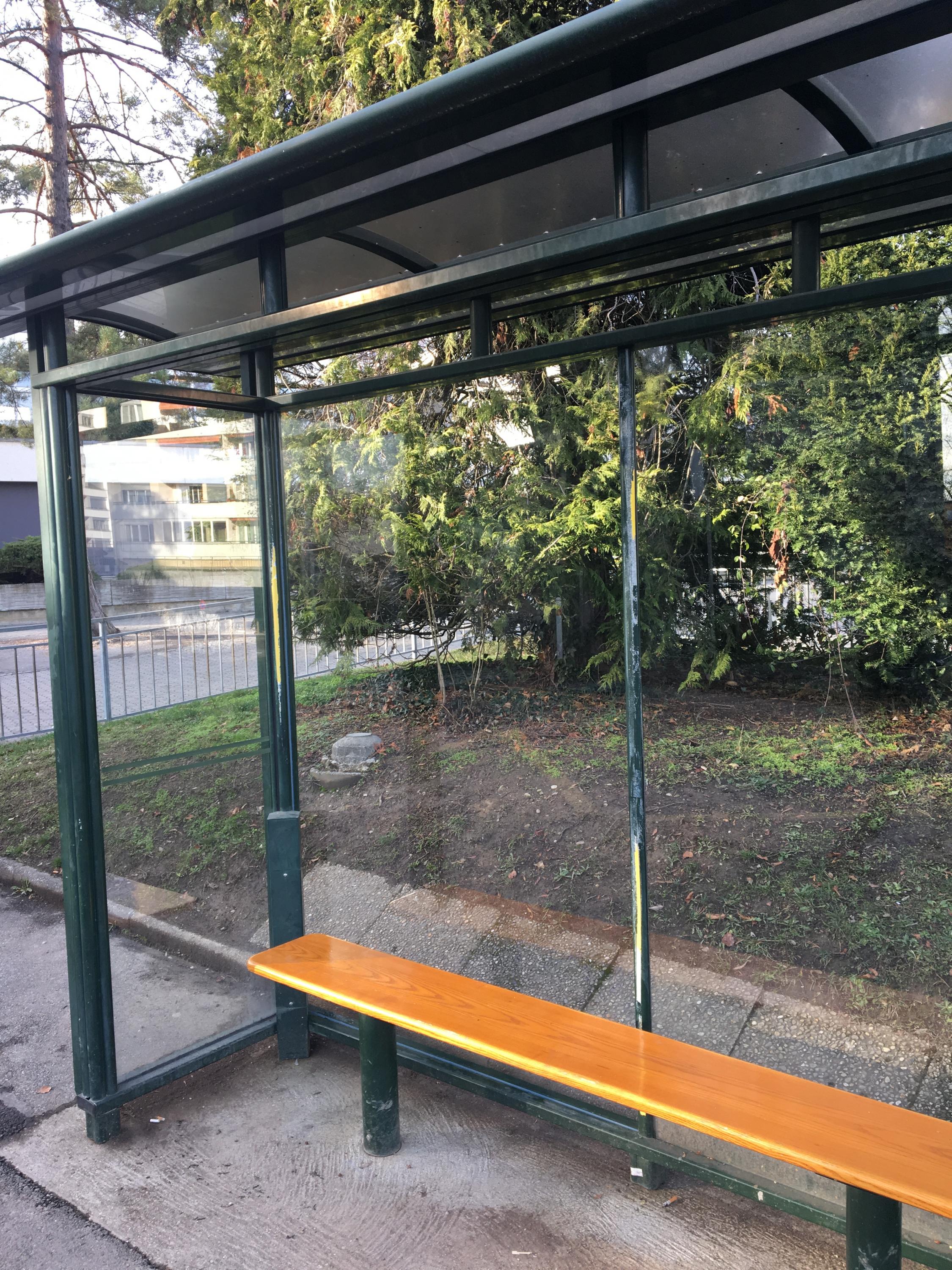 Verre feuilleté sur abri-bus