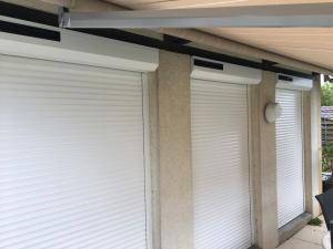 Volets roulants monoblocs solaires